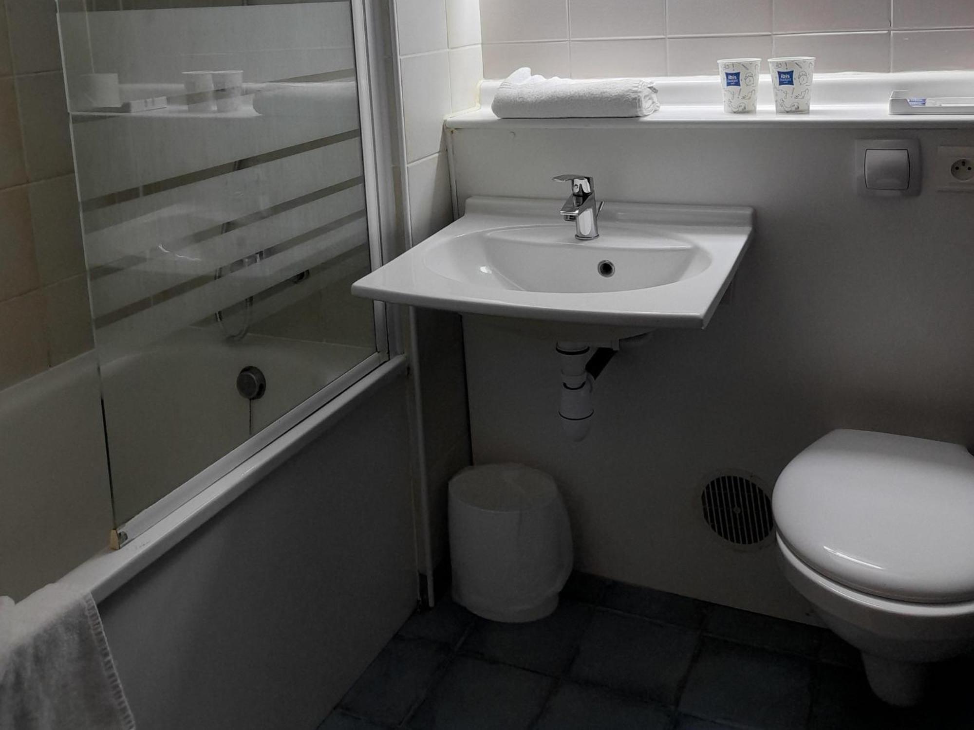 Ibis Budget Bourgoin Jallieu Centre Dış mekan fotoğraf