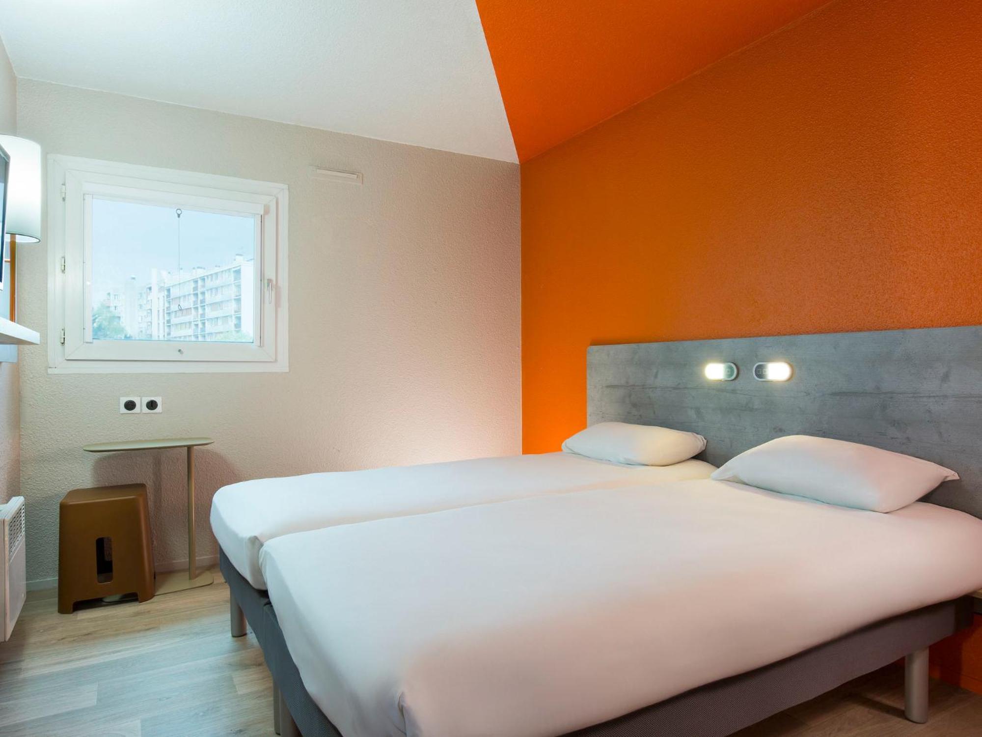Ibis Budget Bourgoin Jallieu Centre Dış mekan fotoğraf